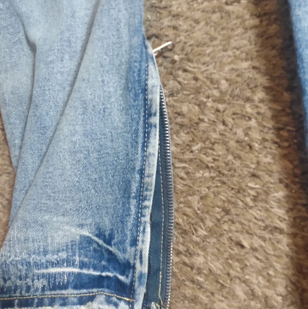 Jeans - Picture 3 of 10
